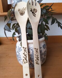 Salatbesteck aus Holz